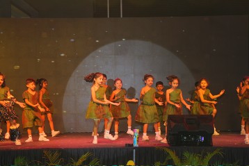 Annual Day Tnr School 18