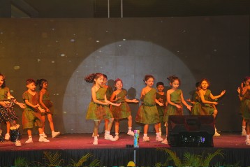 Annual Day Tnr School 18